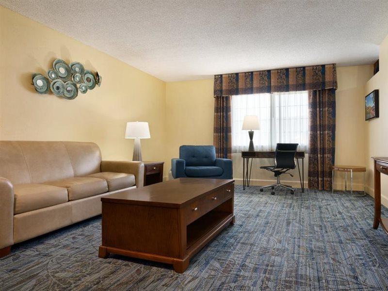 Ramada By Wyndham Spokane Airport מראה חיצוני תמונה