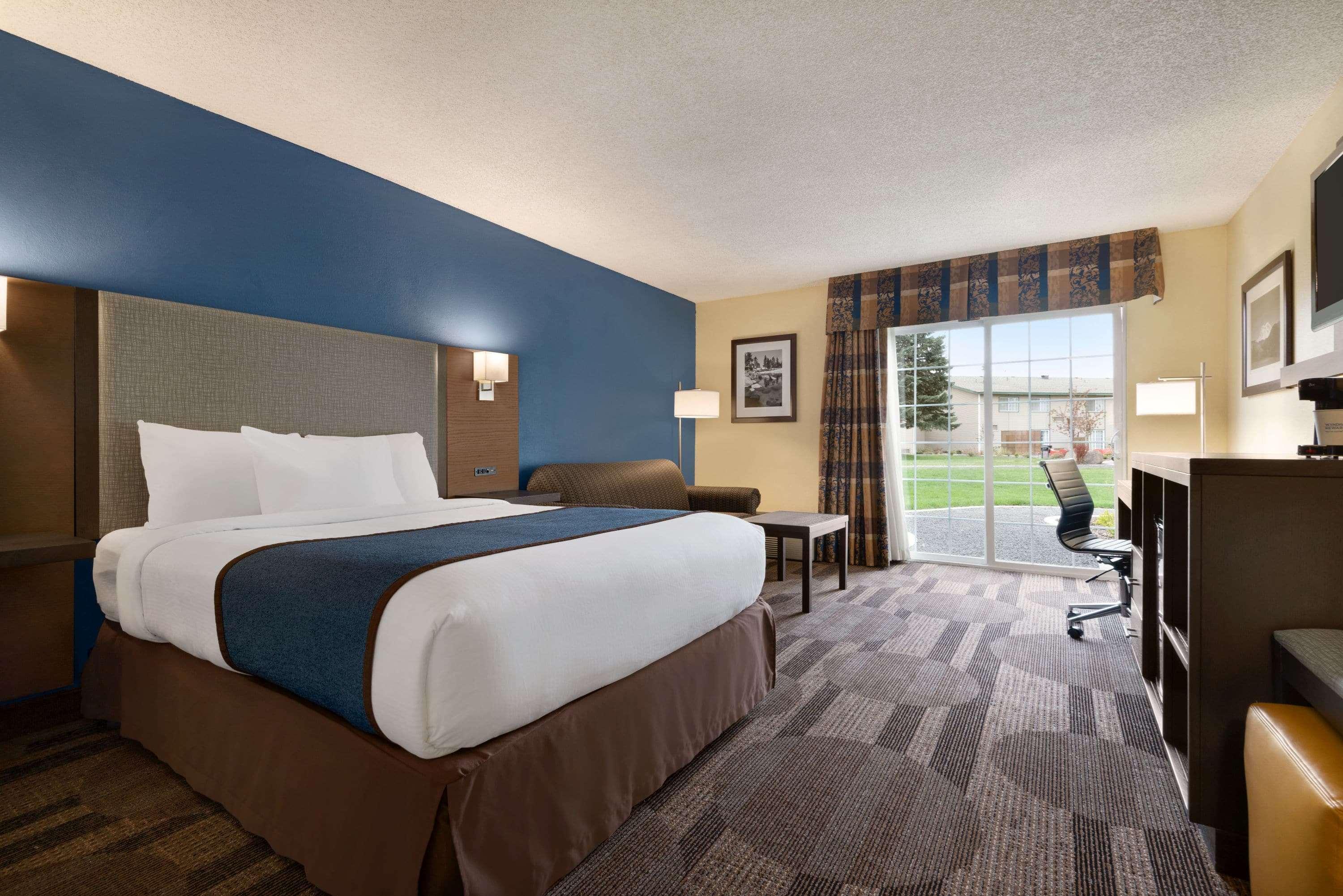 Ramada By Wyndham Spokane Airport מראה חיצוני תמונה