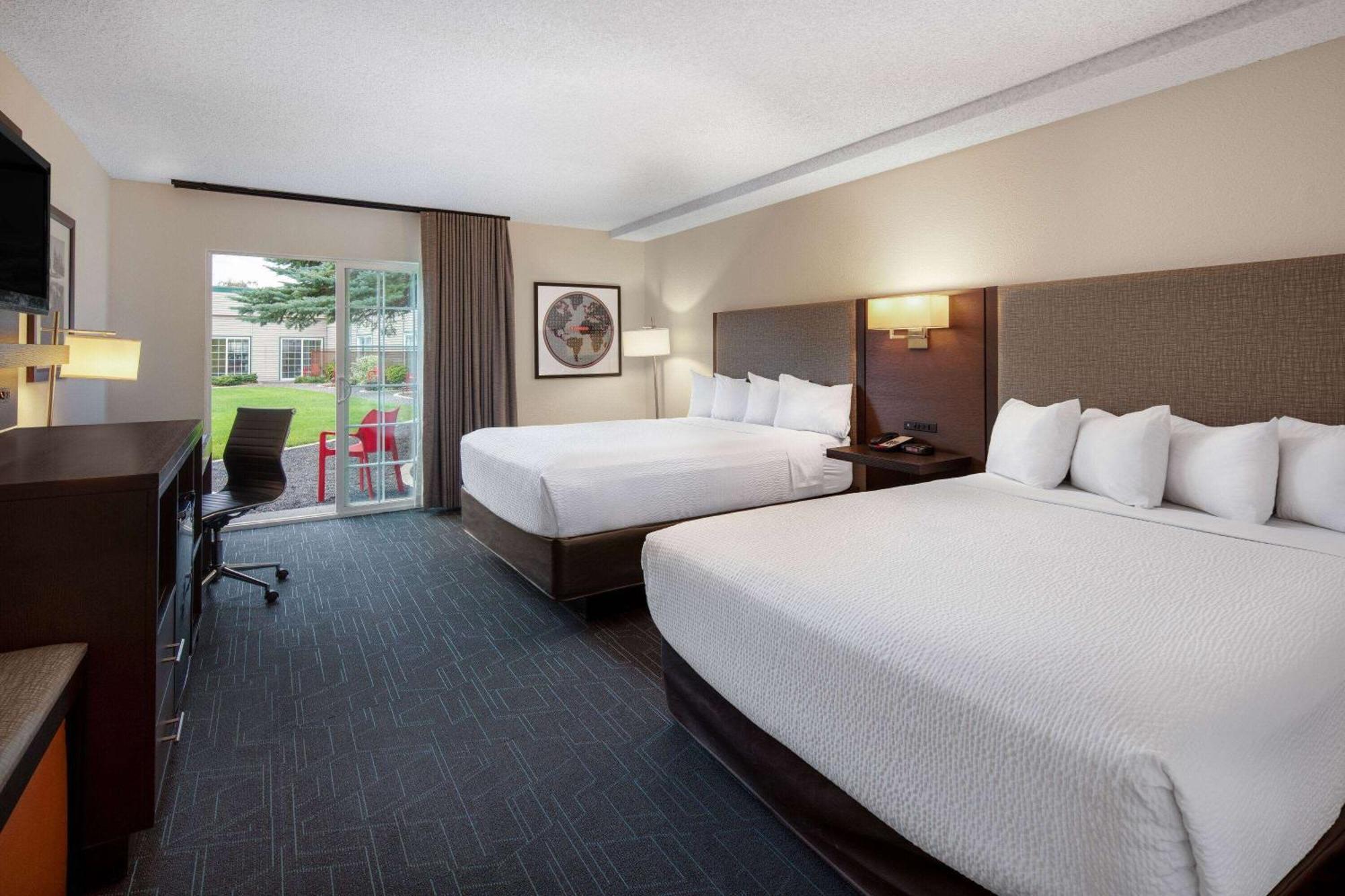 Ramada By Wyndham Spokane Airport מראה חיצוני תמונה